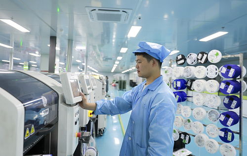 江西做對了什么 以新興能源技術(shù)研發(fā)推動商貿(mào)消費與招商引資雙萬億升級